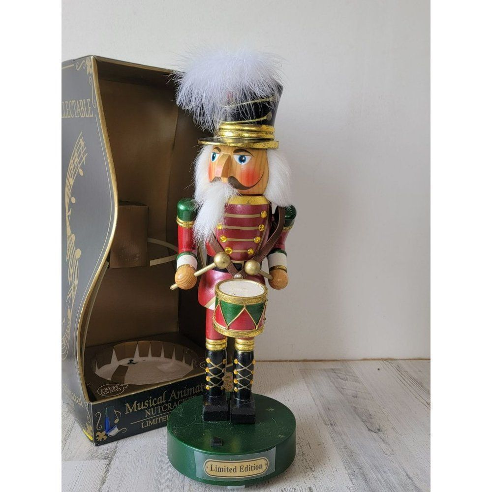 Vintage Dandee musical AS IS Nutcracker home Xmas decor animated
